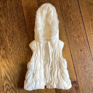 Gymboree size 5-6 fur trim white puffer vest